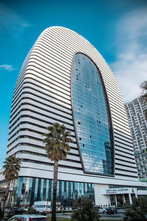 Ng Premium Apartments In Alliance Palace Batumi Zewnętrze zdjęcie